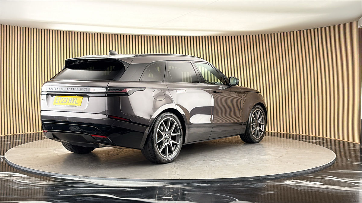 More views of Land Rover Range Rover Velar