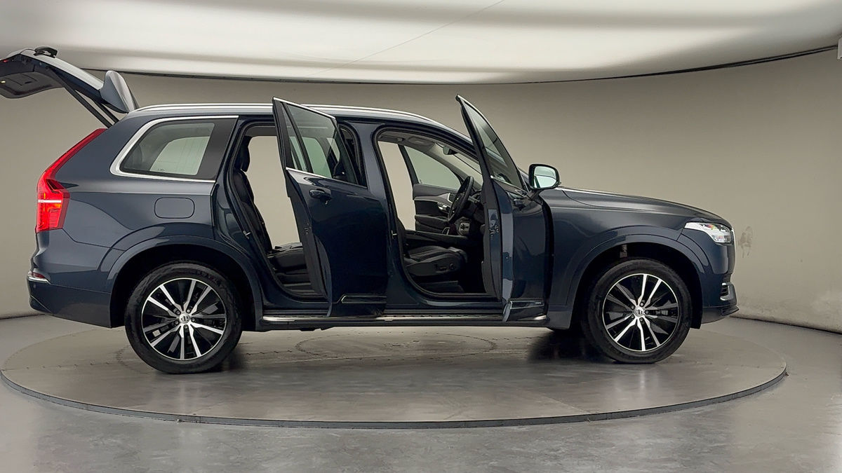 More views of Volvo XC90