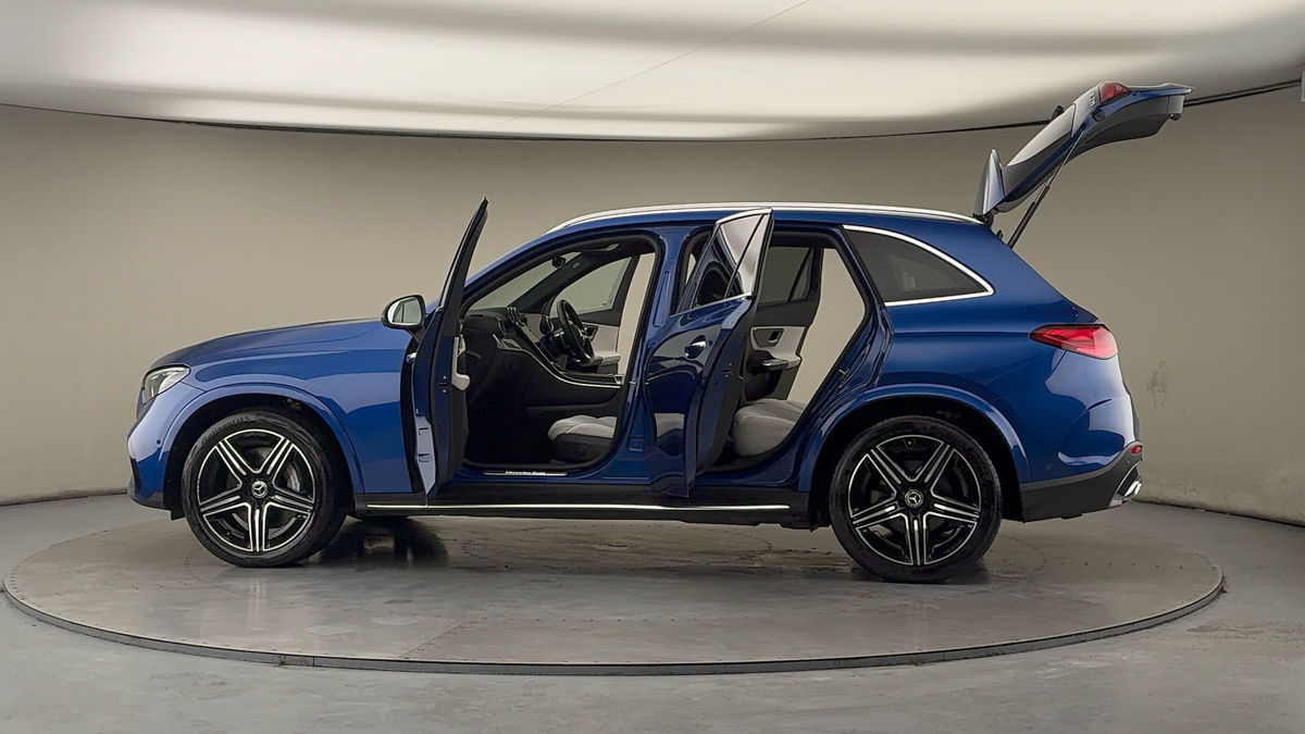 More views of Mercedes-Benz GLC