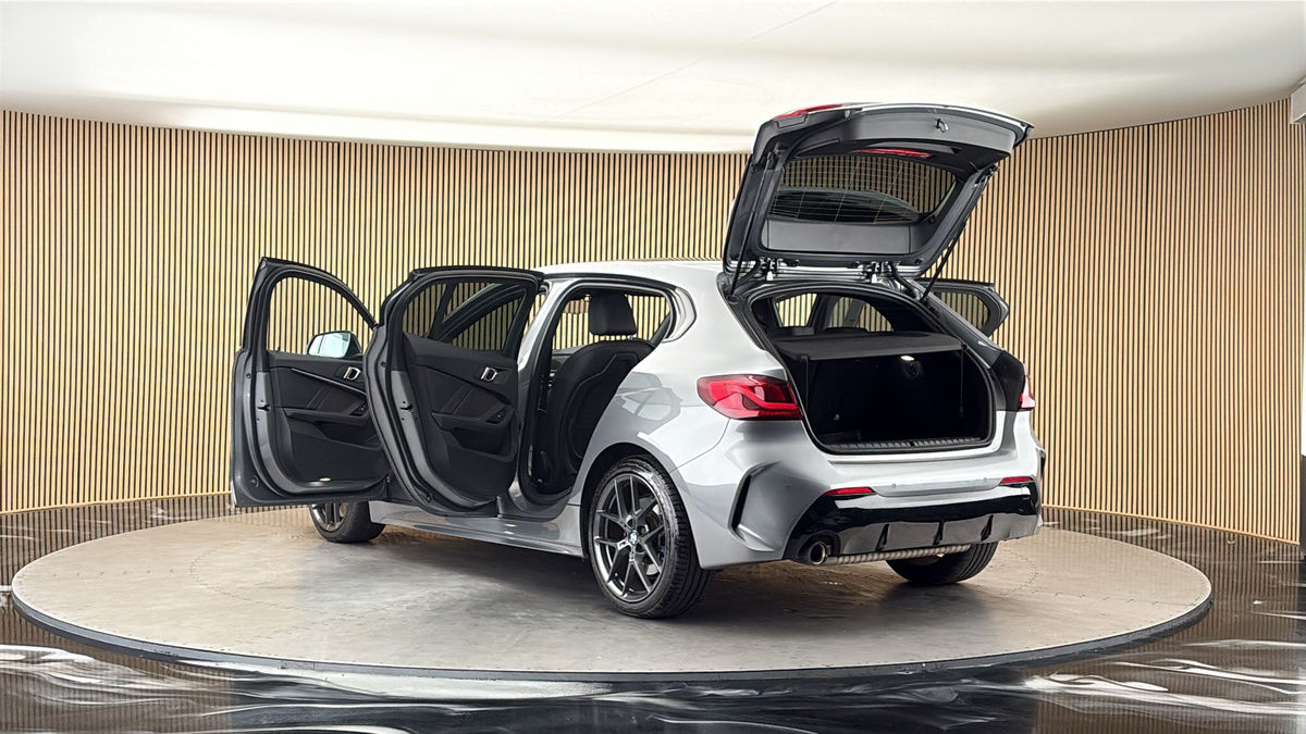 BMW 1 Series Image 23