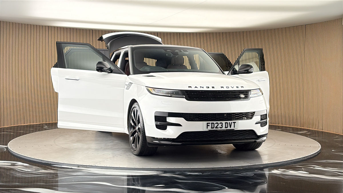 More views of Land Rover Range Rover Sport