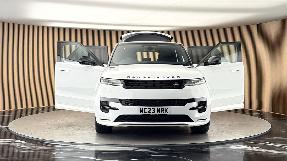 More views of Land Rover Range Rover Sport