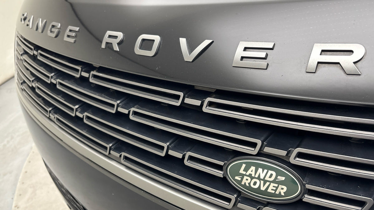 Land Rover Range Rover Sport Image 24
