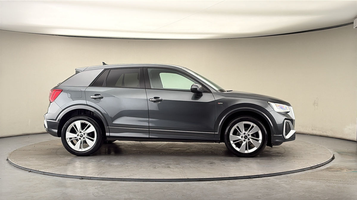 More views of Audi Q2