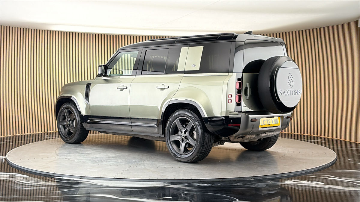 More views of Land Rover Defender 110