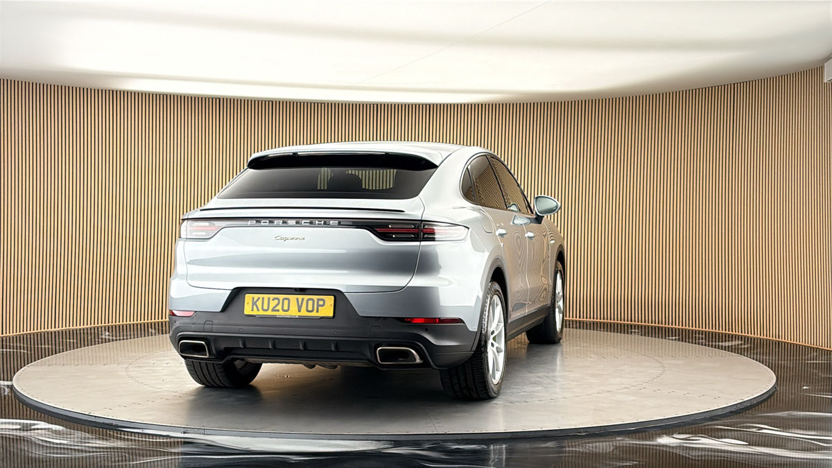 More views of Porsche Cayenne