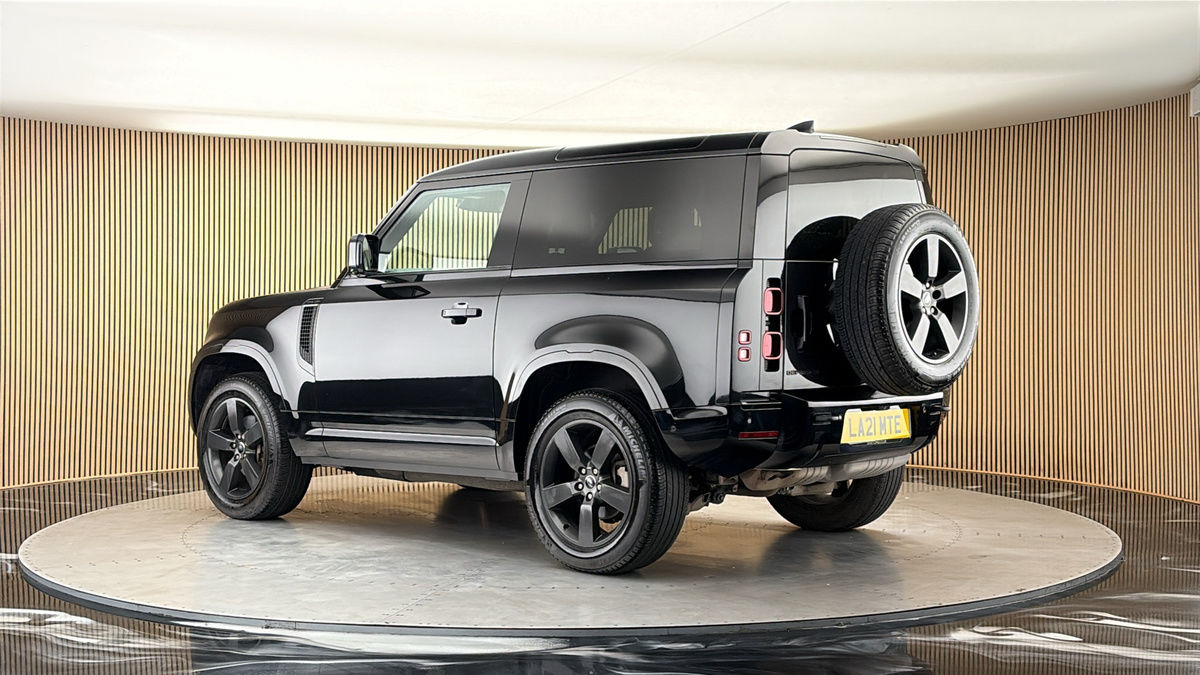 More views of Land Rover Defender 90