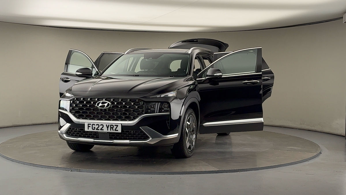 More views of Hyundai Santa Fe