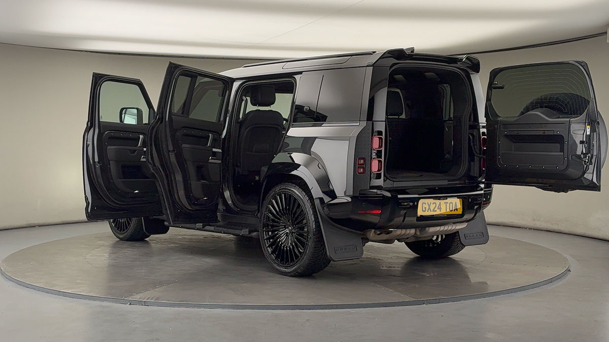More views of Land Rover Defender 110