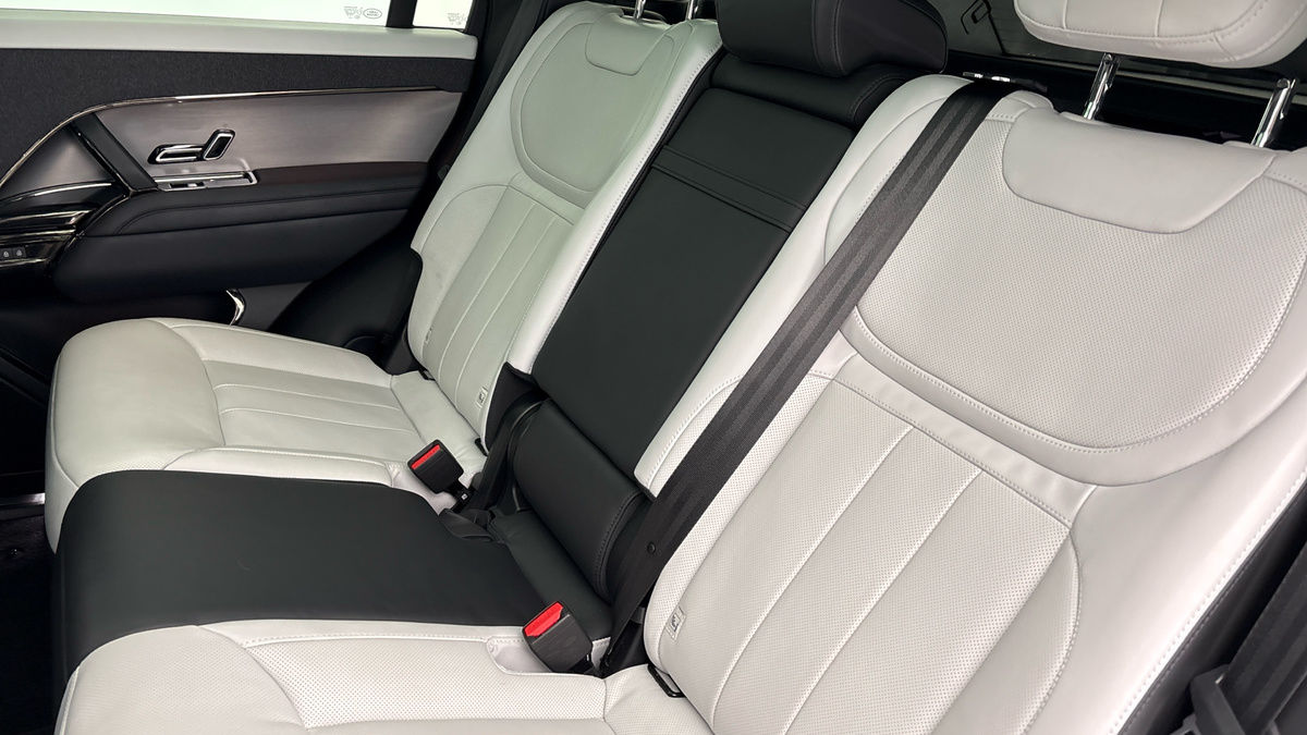 Land Rover Range Rover Sport Urban Image 8