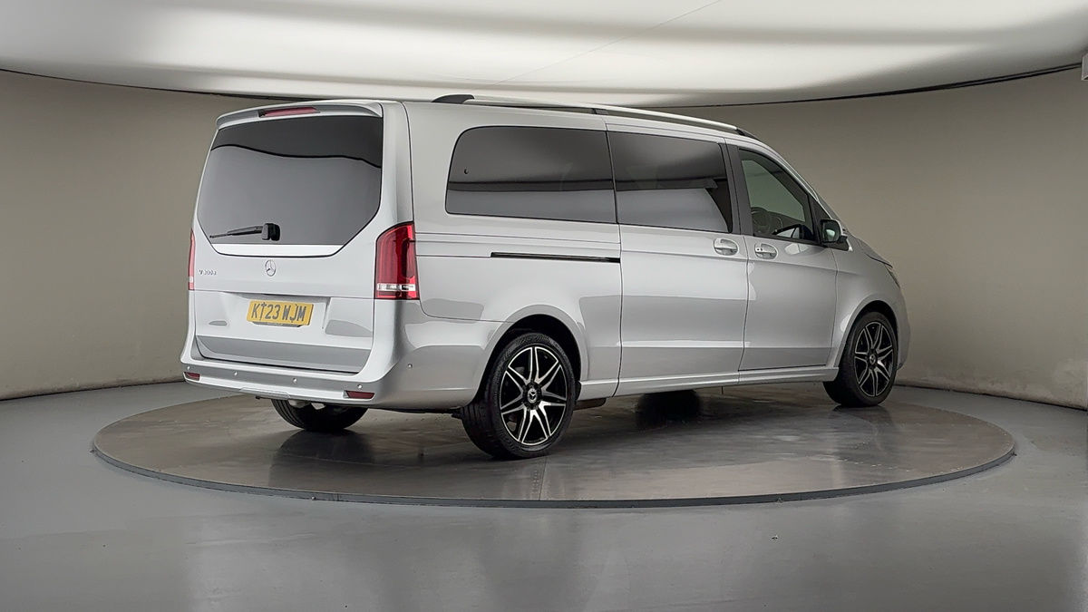 Mercedes-Benz V Class Image 21