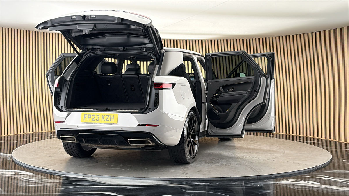 More views of Land Rover Range Rover Sport