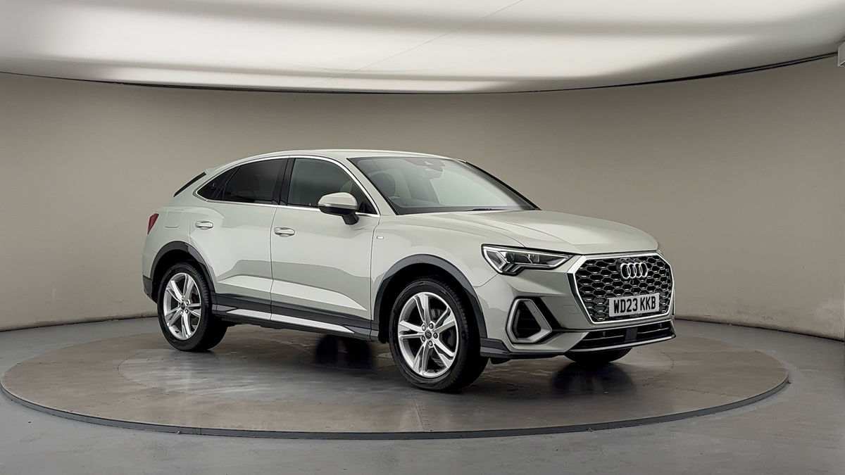 More views of Audi Q3