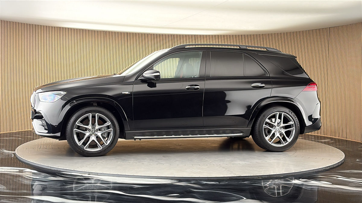 More views of Mercedes-Benz GLE