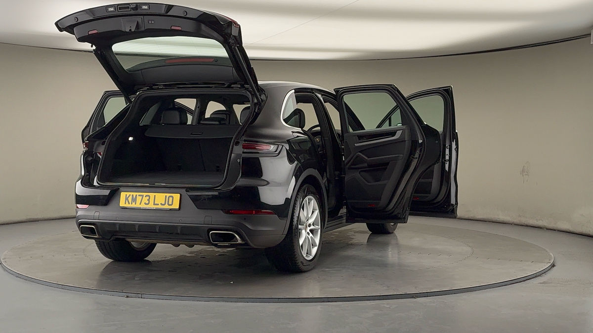 More views of Porsche Cayenne