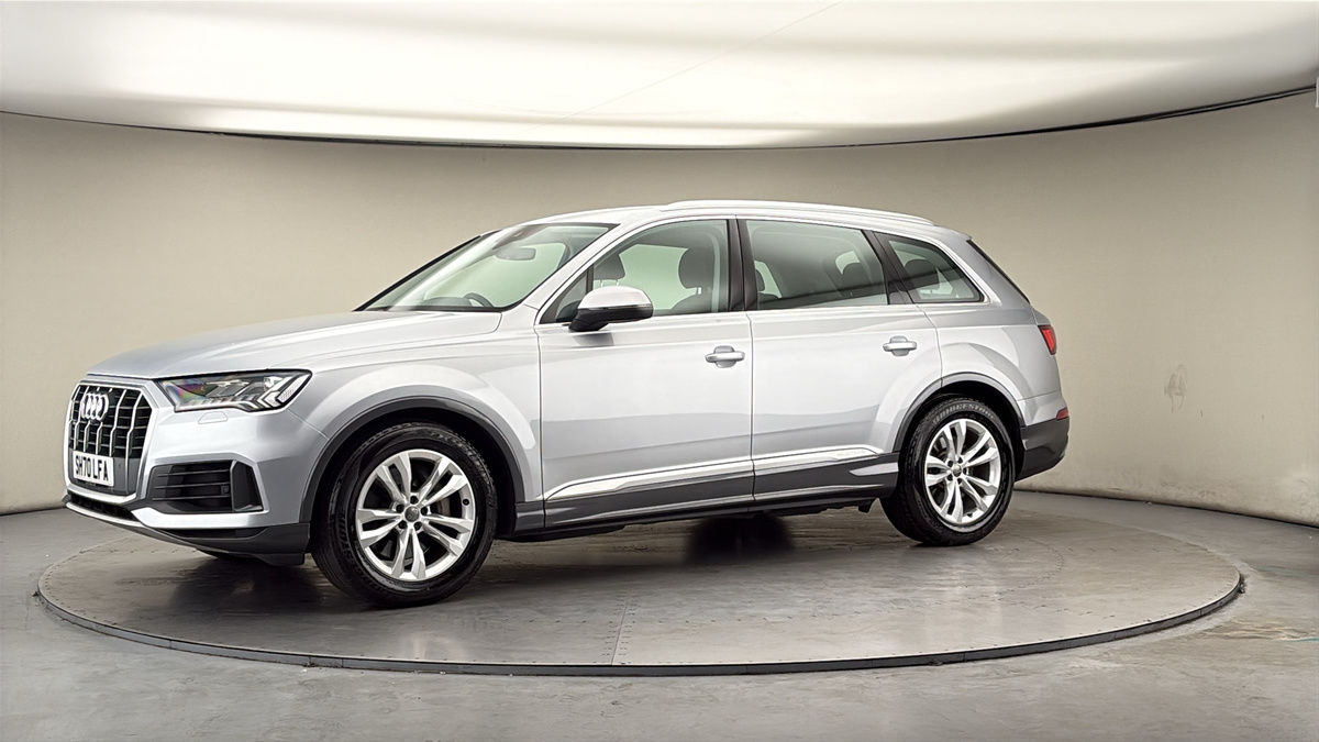 More views of Audi Q7