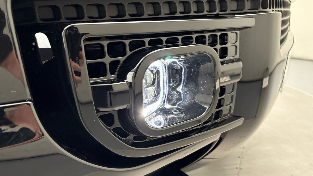 Land Rover Defender 90 Urban Image 9