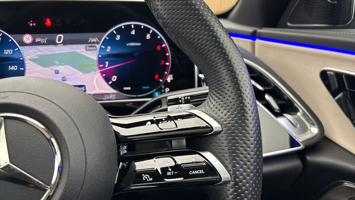 Mercedes-Benz E Class Image 14