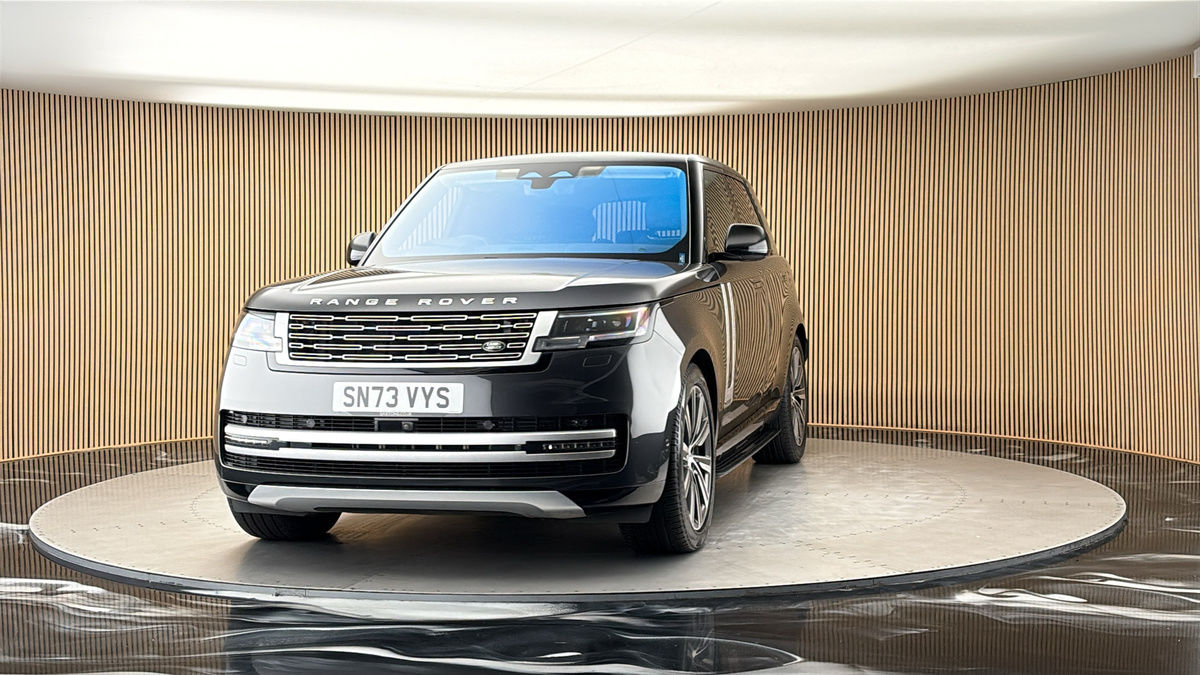 More views of Land Rover Range Rover
