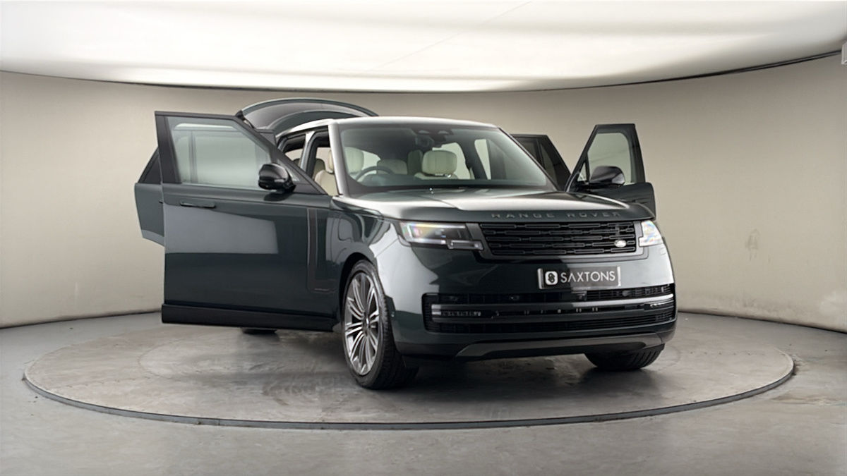 More views of Land Rover Range Rover