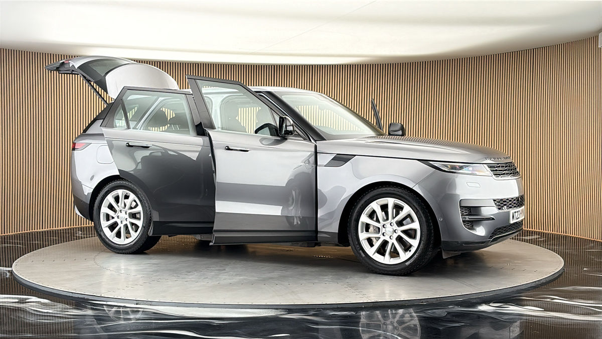More views of Land Rover Range Rover Sport