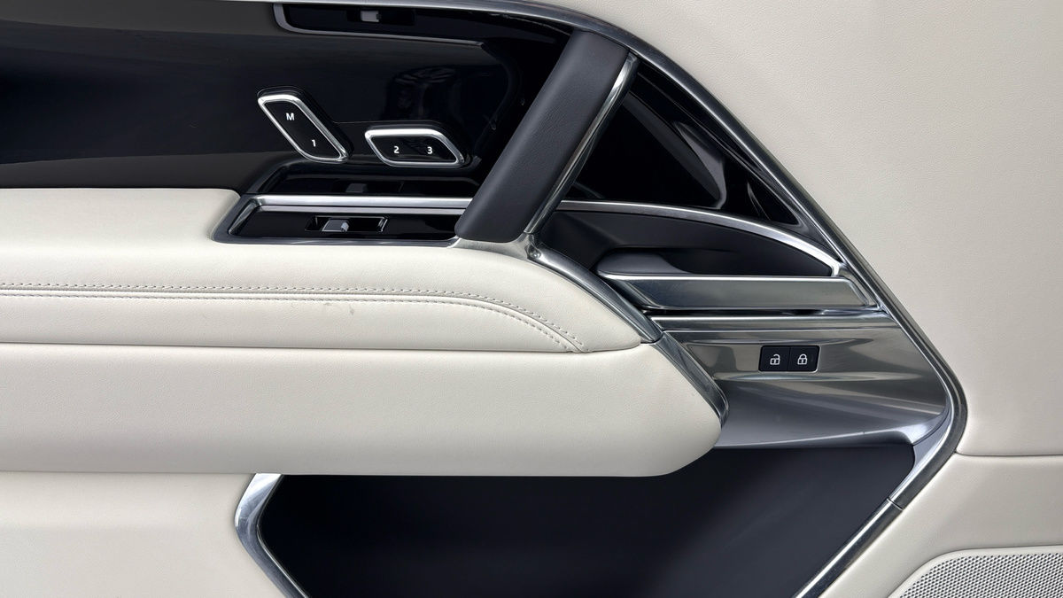 Land Rover Range Rover Image 19