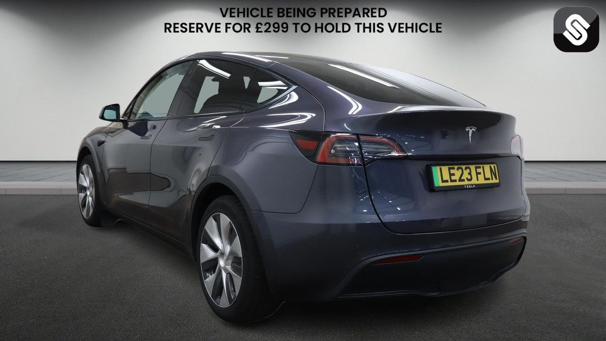 Tesla Model Y Image 3