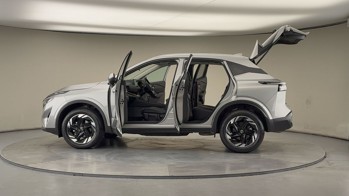 More views of Nissan Qashqai