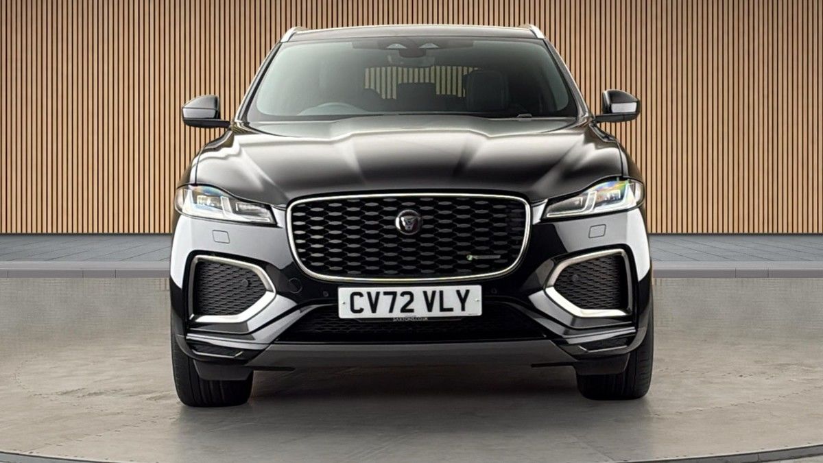 Jaguar F-PACE Image 3