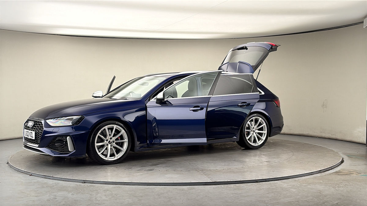 More views of Audi RS4 Avant