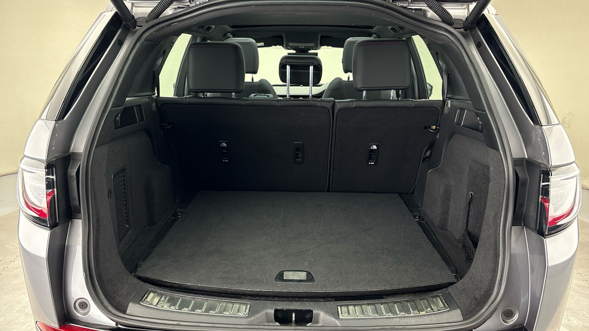 Land Rover Discovery Sport Image 11