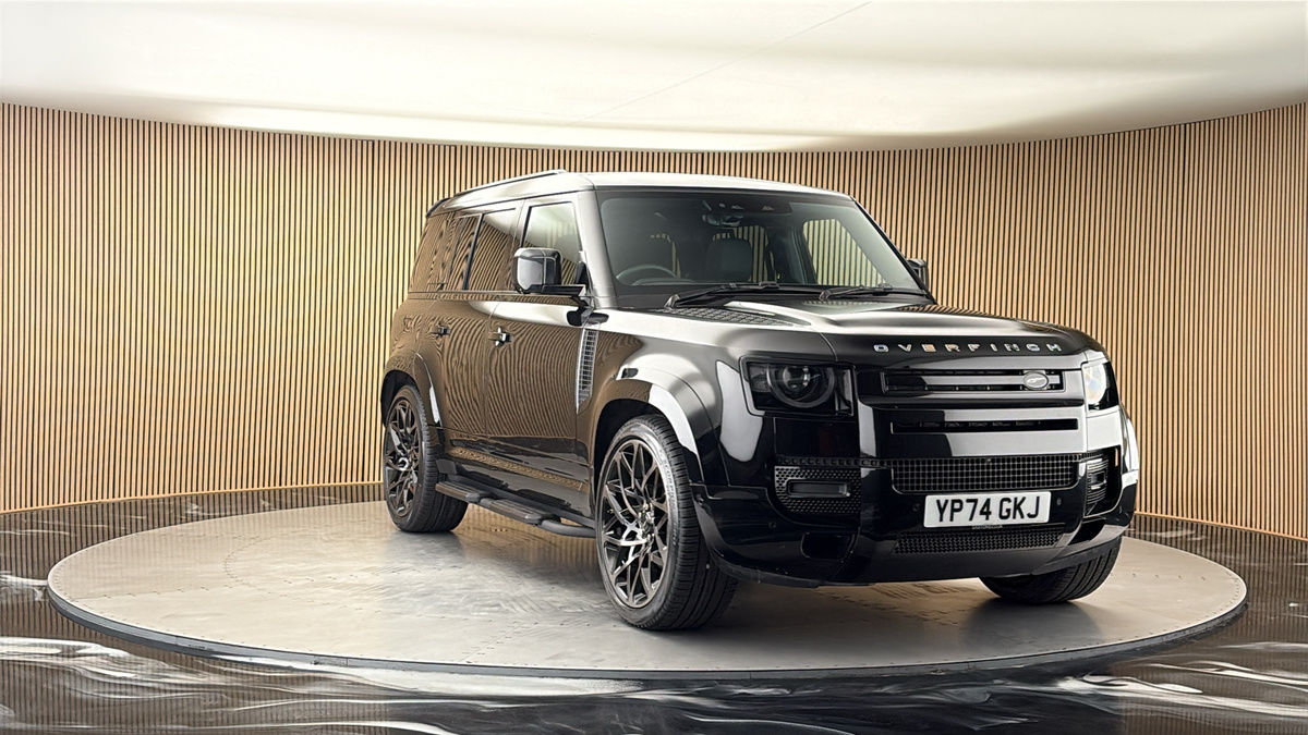 More views of Land Rover Defender 110