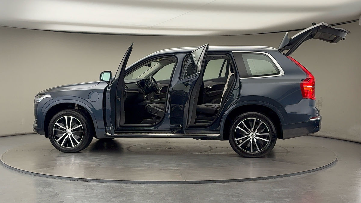 More views of Volvo XC90