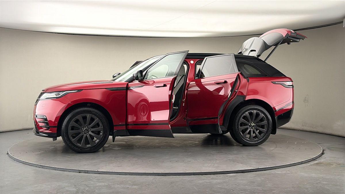 More views of Land Rover Range Rover Velar