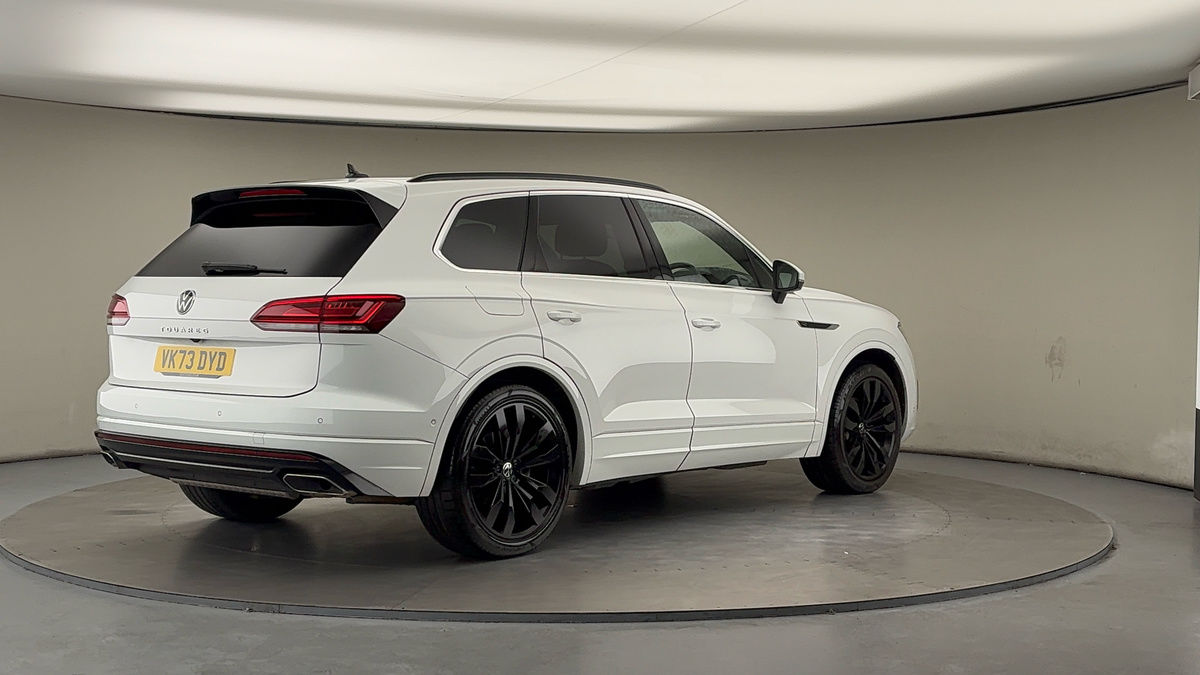 Volkswagen Touareg Image 21