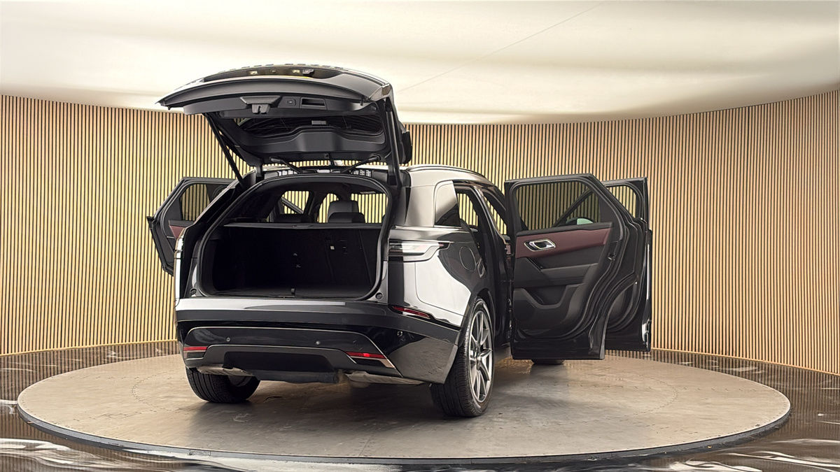 More views of Land Rover Range Rover Velar