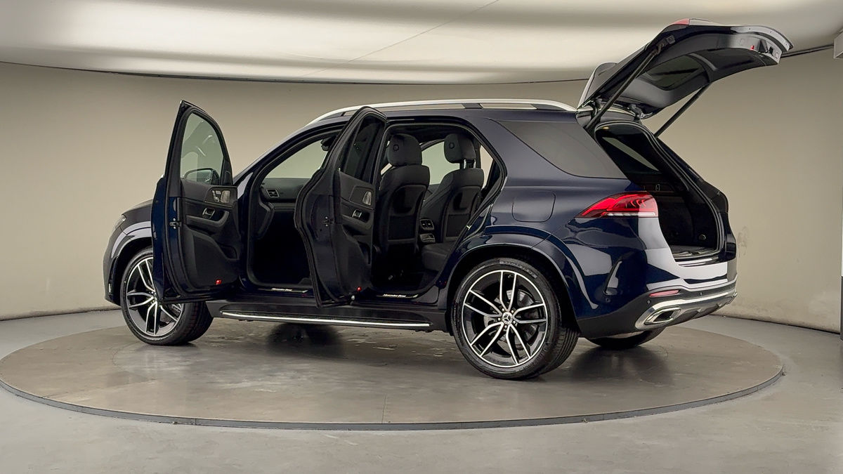 More views of Mercedes-Benz GLE