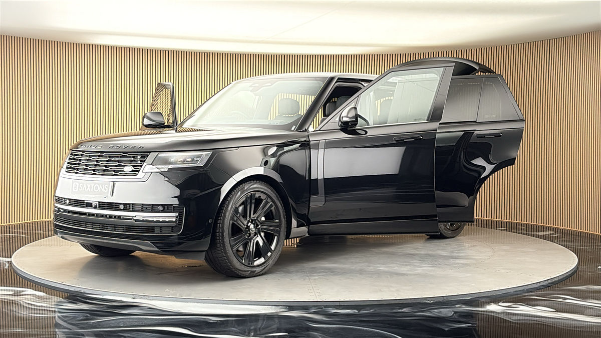 More views of Land Rover Range Rover