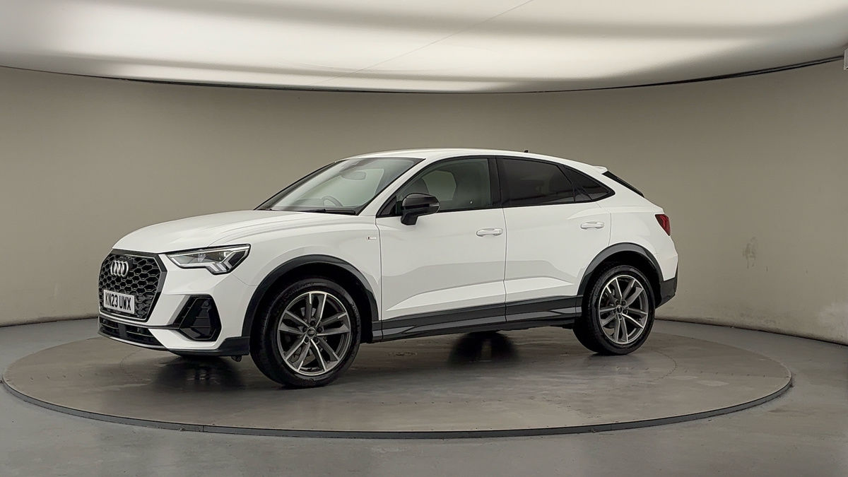 More views of Audi Q3