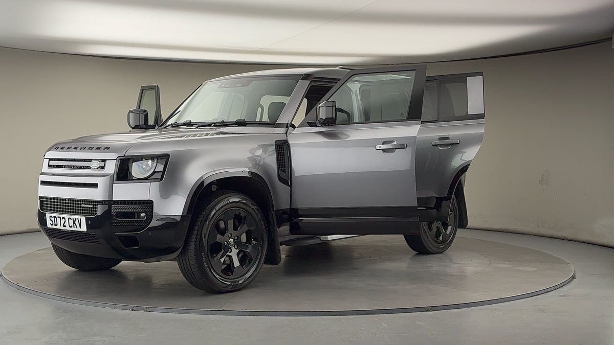 More views of Land Rover Defender 110