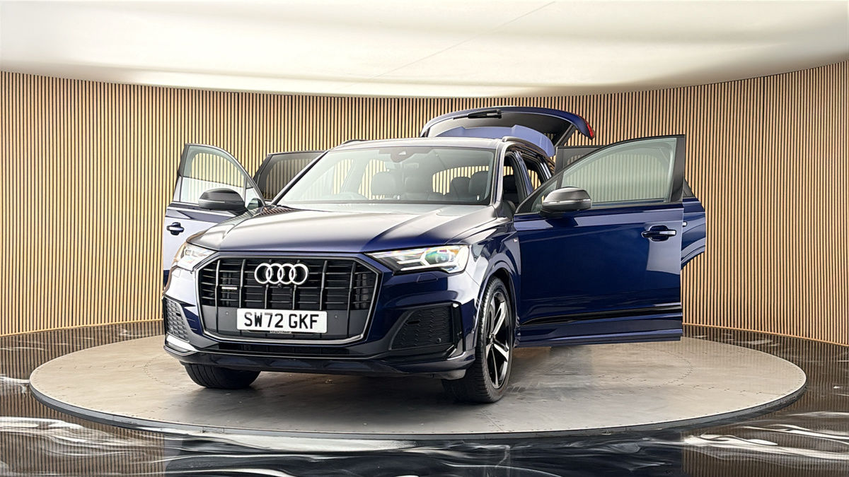 More views of Audi Q7