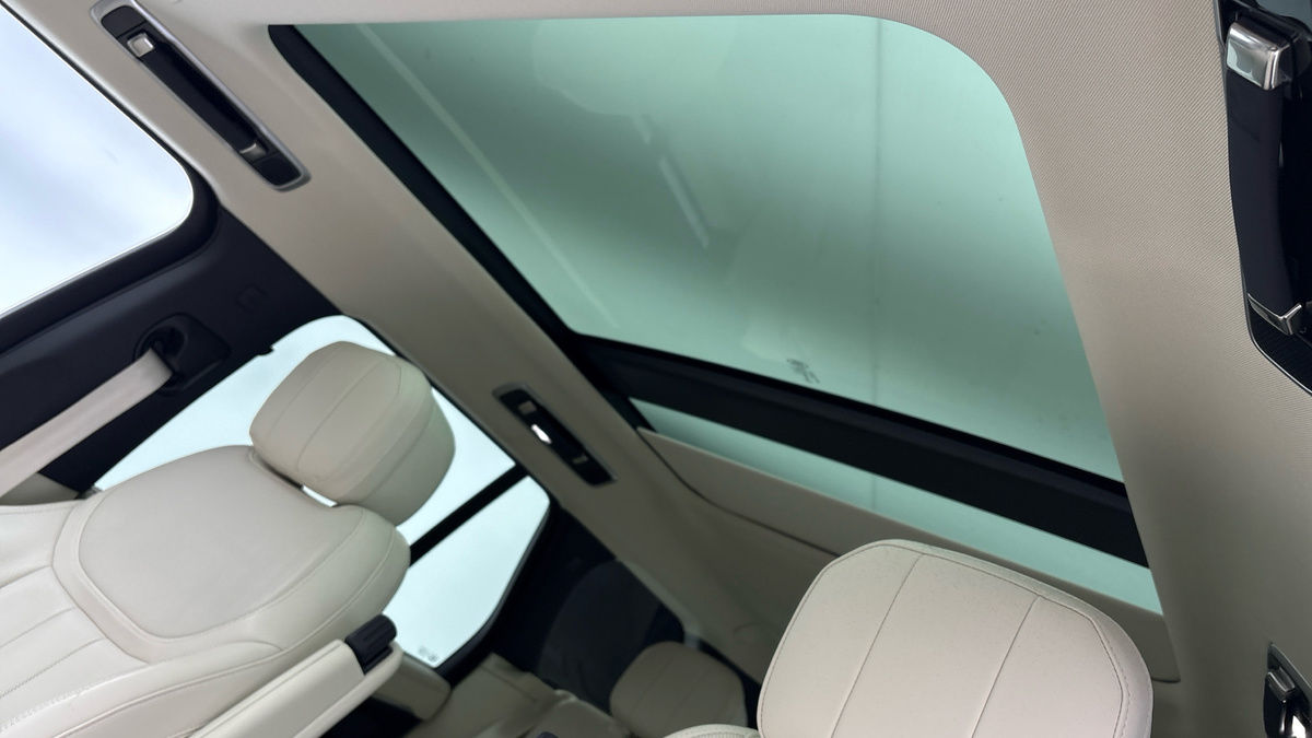 Land Rover Range Rover Image 6