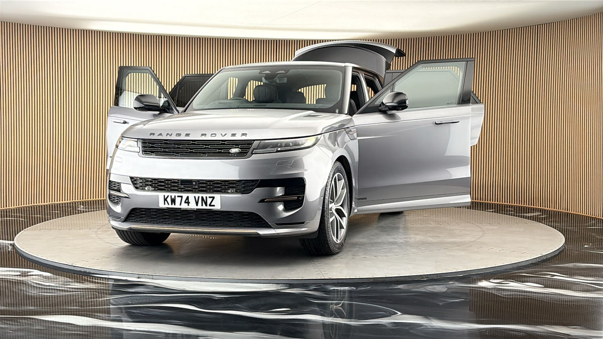 More views of Land Rover Range Rover Sport