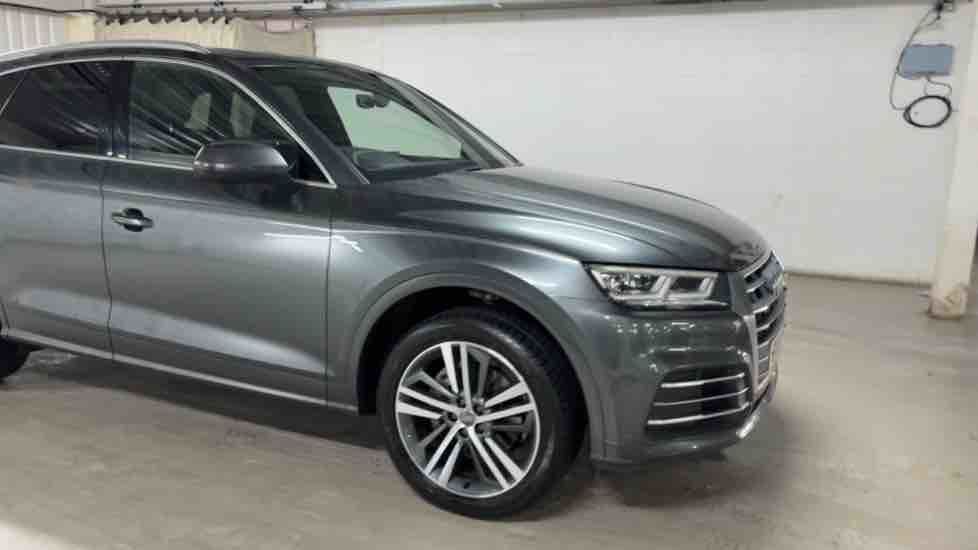 More views of Audi Q5