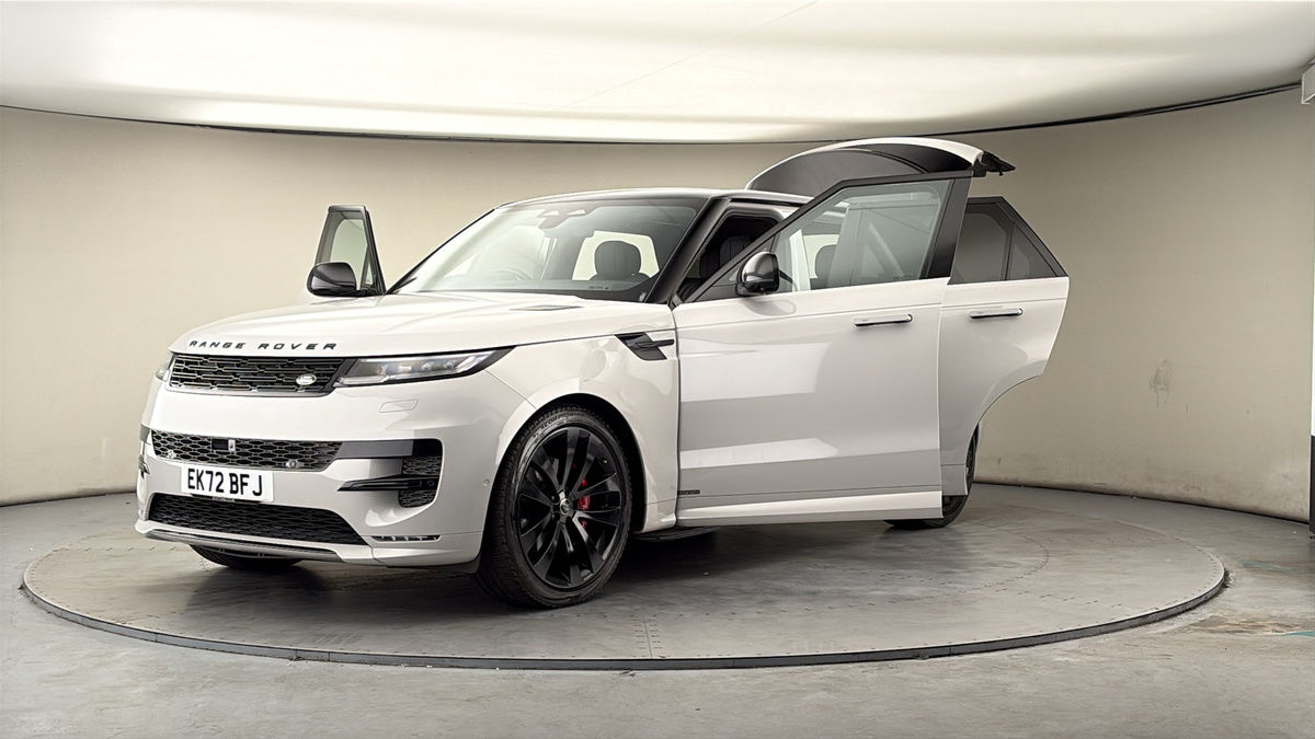 More views of Land Rover Range Rover Sport