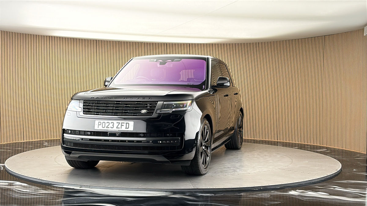 More views of Land Rover Range Rover