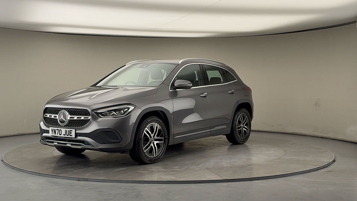 More views of Mercedes-Benz GLA