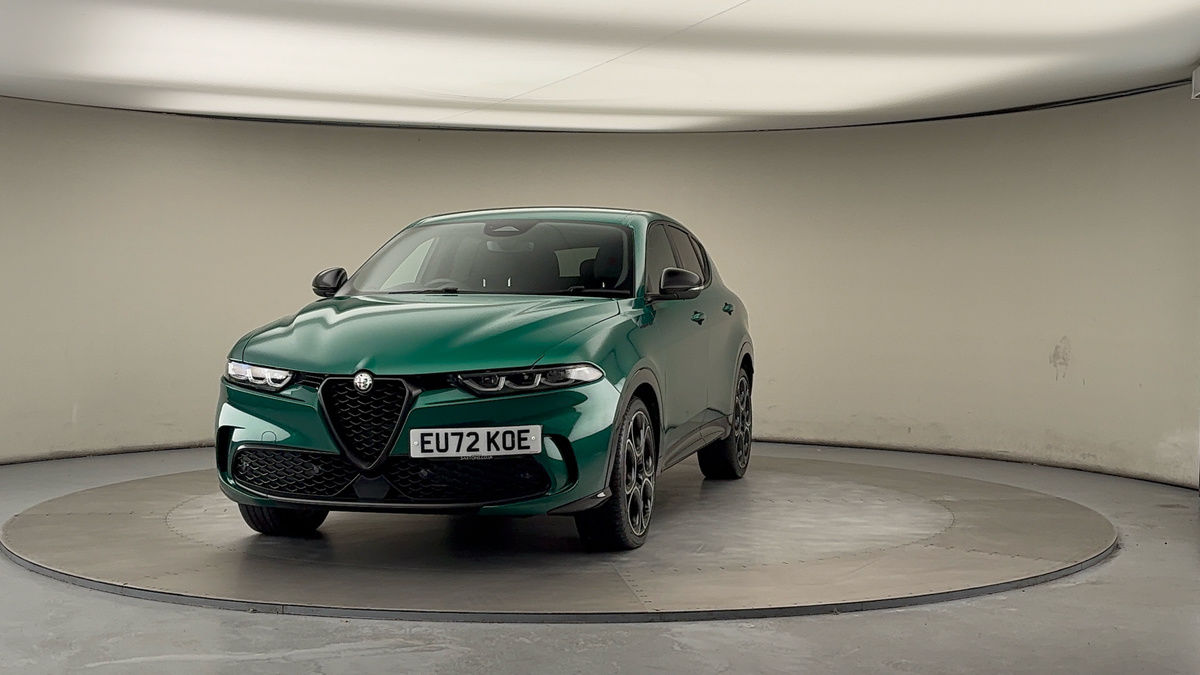 More views of Alfa Romeo Tonale