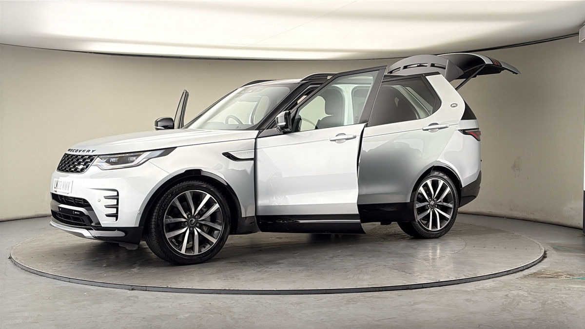 More views of Land Rover Discovery