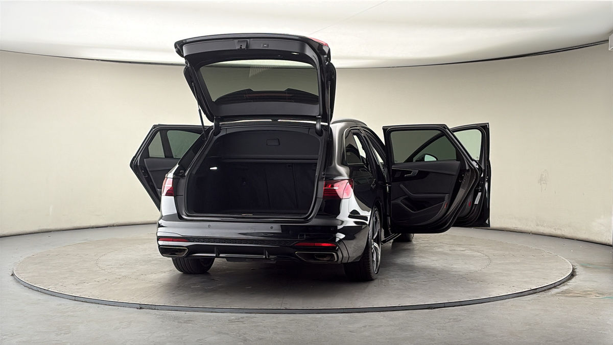 More views of Audi A4 Avant